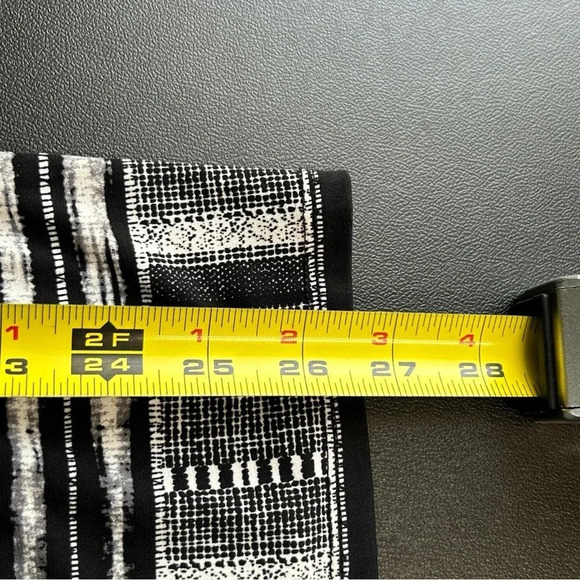 GLORIA VANDERBILT Women's Small Animal Print Slinky Top Embellished Stretch Sexy - Picture 10 of 13